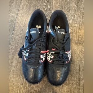 Under Armour Kids Indoor Soccer Shoes with Black, Red & White Accents. NWOT.